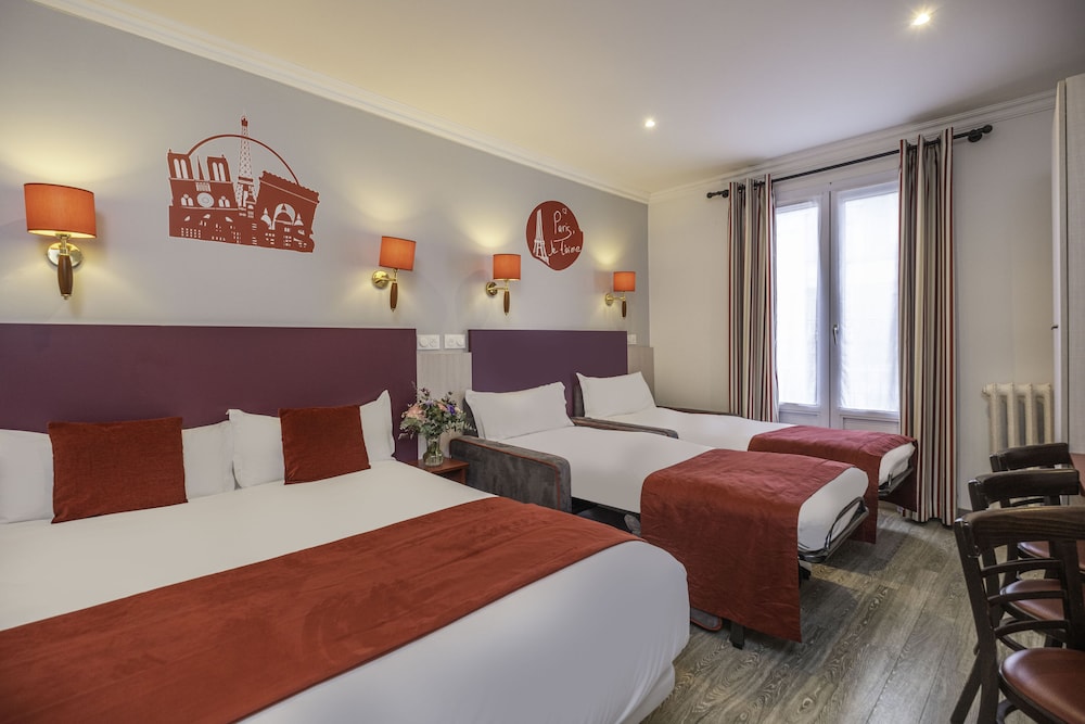 Habitación triple económica del hotel Grand De Turin. Foto 3
