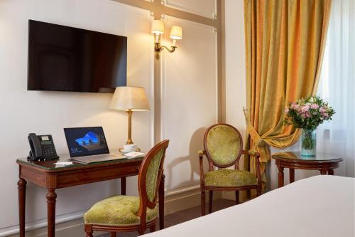 Habitación Clásica del hotel Majestic Spa Paris. Foto 2
