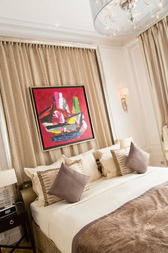 Suite Junior Deluxe del hotel Majestic Spa Paris. Foto 8