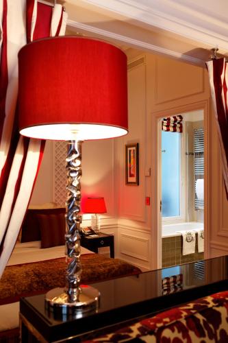 Suite Junior Deluxe del hotel Majestic Spa Paris. Foto 9