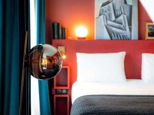 Habitación Doble Privilege con sofá cama del hotel Mercure Paris Tour Eiffel Pont Mirabeau. Foto 10