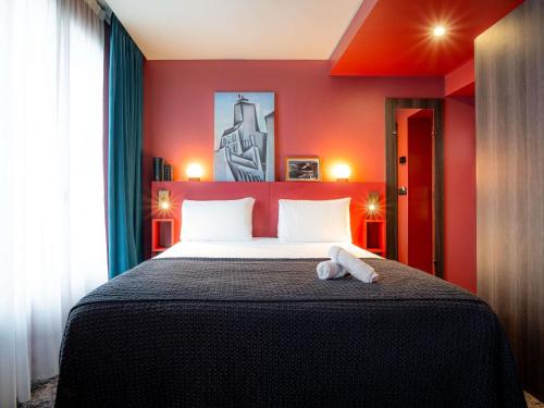 Habitación Doble Clásica del hotel Mercure Paris Tour Eiffel Pont Mirabeau. Foto 12