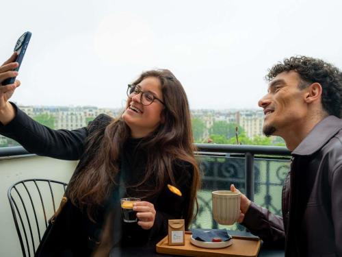 Deluxe Room with terrace - One Double Bed del hotel Mercure Paris Tour Eiffel Pont Mirabeau. Foto 12
