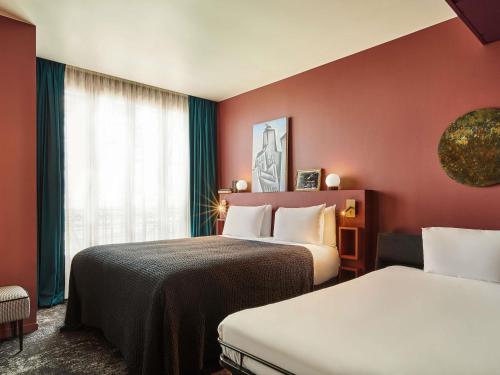 Habitación Doble Privilege con sofá cama del hotel Mercure Paris Tour Eiffel Pont Mirabeau. Foto 5