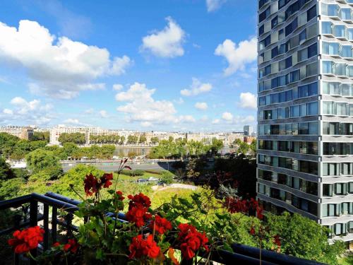 Deluxe Room with terrace - One Double Bed del hotel Mercure Paris Tour Eiffel Pont Mirabeau. Foto 2