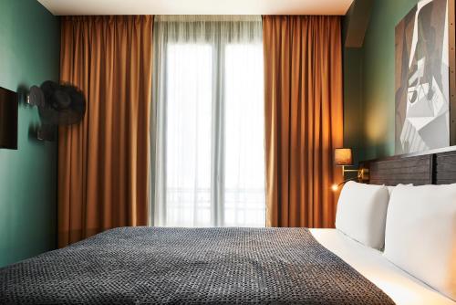 Habitación Individual Clásica Â del hotel Mercure Paris Tour Eiffel Pont Mirabeau. Foto 12