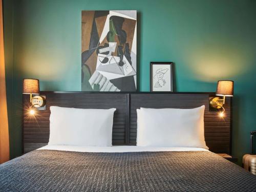Deluxe Room with terrace - One Double Bed del hotel Mercure Paris Tour Eiffel Pont Mirabeau. Foto 6