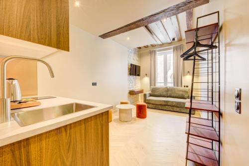 Estudio con sofá cama del hotel Marie. Foto 4