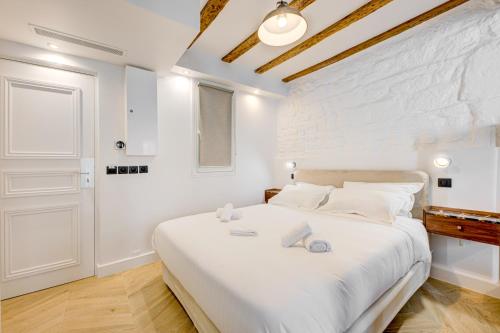 Estudio con sofá cama del hotel Marie. Foto 7