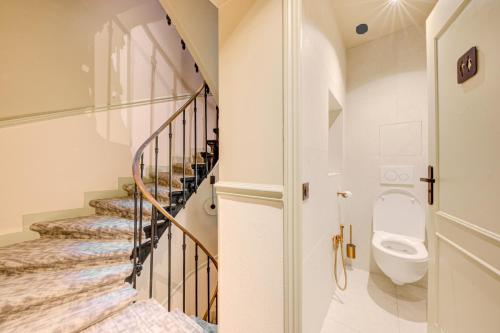 Habitación individual con aseo compartido del hotel Marie. Foto 3