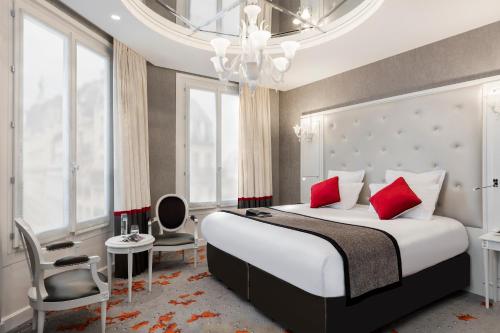 Suite Diamond - Cama extragrande del hotel Maison Albar Hotels Le Diamond