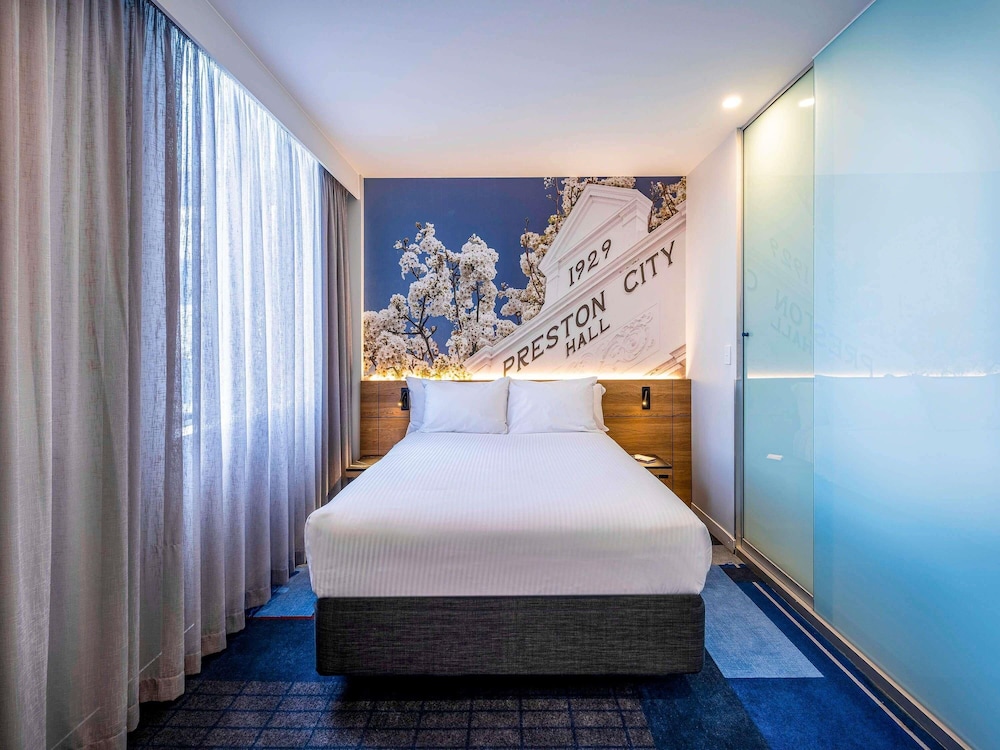 Habitación Estándar con 1 cama doble del hotel Novotel Melbourne Preston. Foto 3