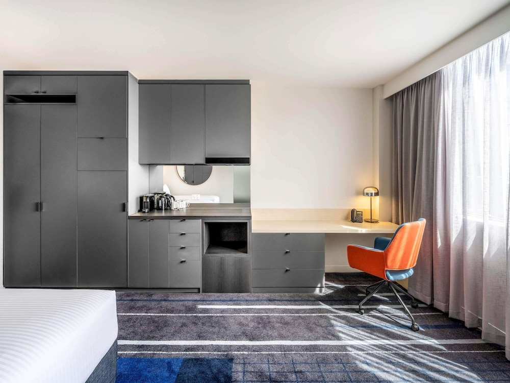 Habitación superior con 2 camas individuales del hotel Novotel Melbourne Preston. Foto 5
