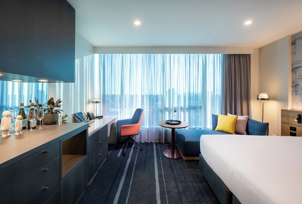 Habitación Deluxe con 1 cama king del hotel Novotel Melbourne Preston. Foto 4