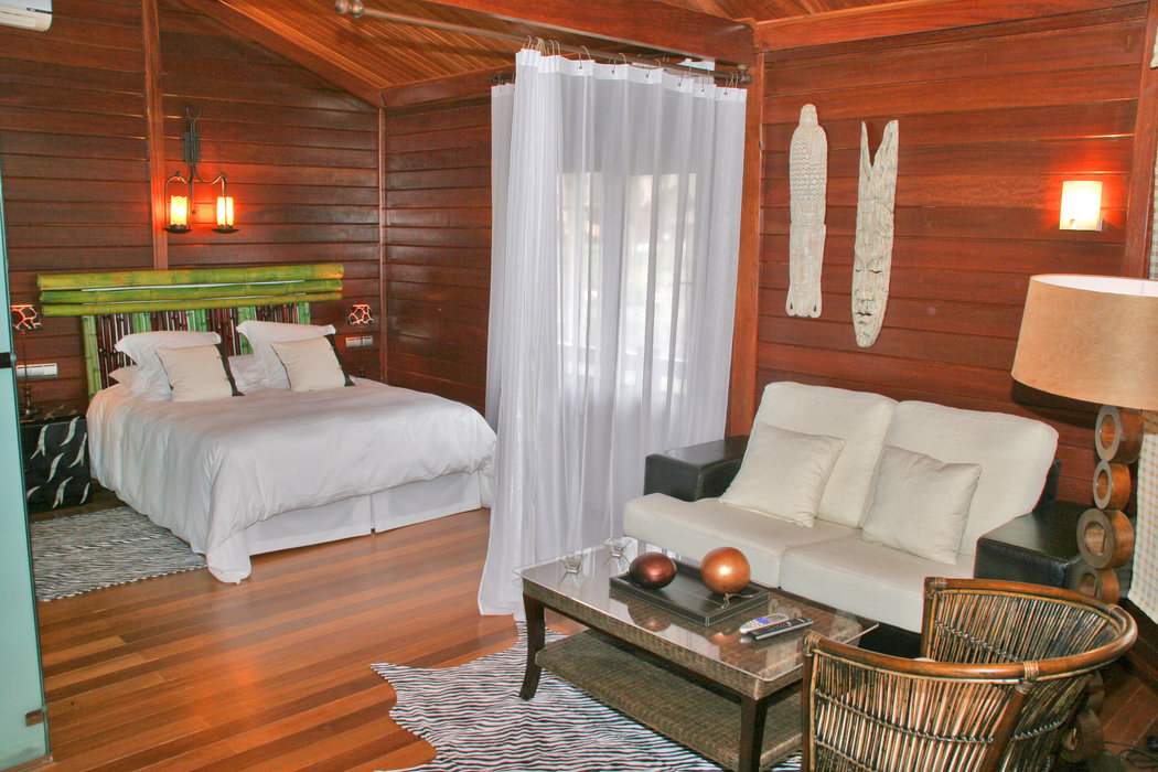 Bungalow Lujo del hotel Complejo La Cigüeña. Foto 2