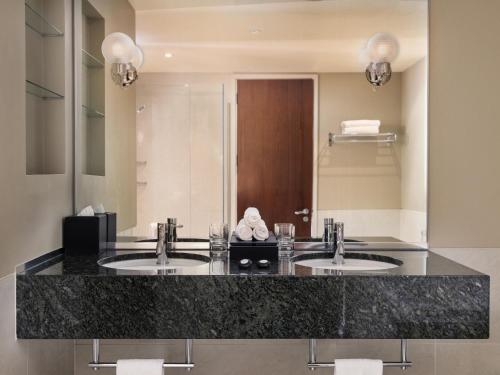 ESTUDIO, Una Cama King del hotel Pullman Auckland Hotel & Apartments. Foto 2