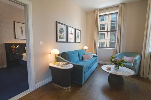 Suite Tribeca con 1 cama extragrande y sofá cama del hotel The Frederick. Foto 3