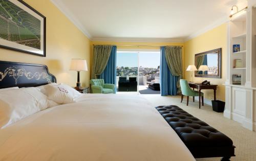 Habitación Doble Superior Deluxe con vistas panorámicas al río del hotel The Yeatman. Foto 1