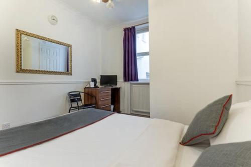 Habitación Doble Estándar del hotel Enrico. Foto 2