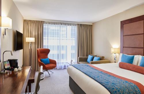 Habitación Doble Executive del hotel Leonardo Royal London St Paul’s. Foto 4