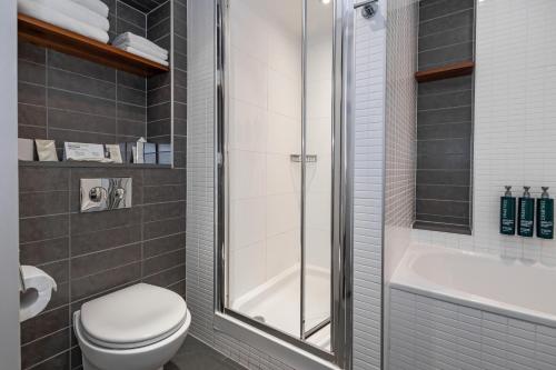 Suite Átrio King del hotel Doubletree By Hilton London -tower Of London. Foto 4