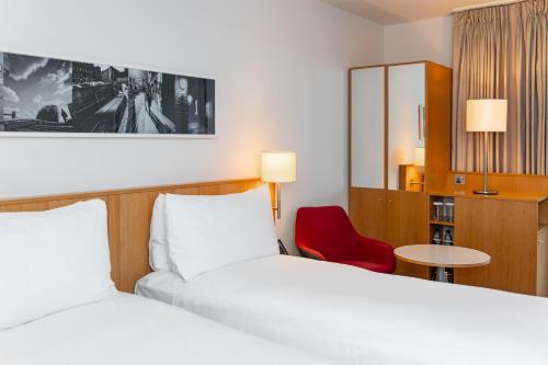 Habitación Twin - 2 camas individuales del hotel Doubletree By Hilton London -tower Of London