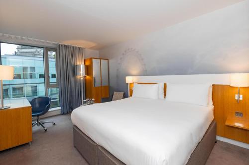 Habitación Deluxe Twin - Torre del hotel Doubletree By Hilton London -tower Of London. Foto 6