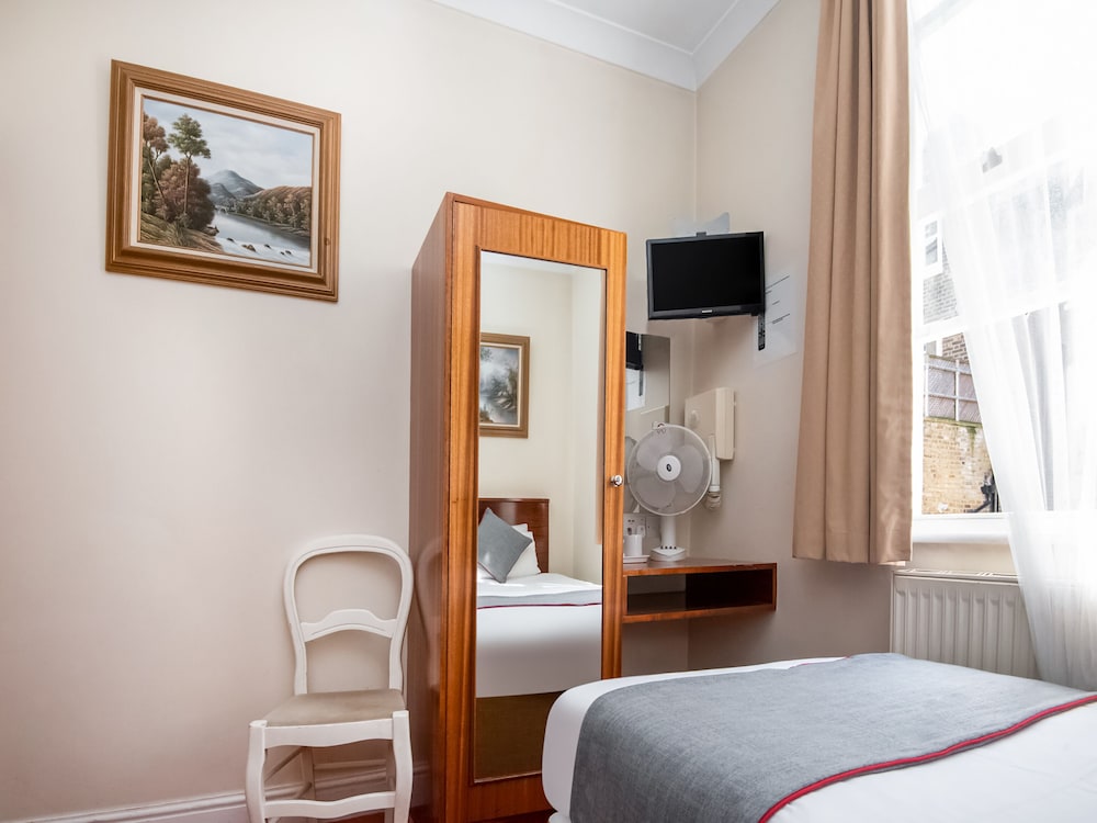 Habitación individual estándar del hotel St George. Foto 1