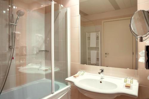 Habitación Doble Clásica - 2 camas del hotel Zeus Essence Dolce by Wyndham Milan Malpensa