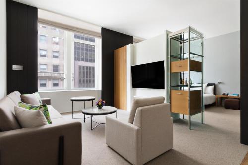 Suite Loft del hotel Andaz 5th Avenue. Foto 1