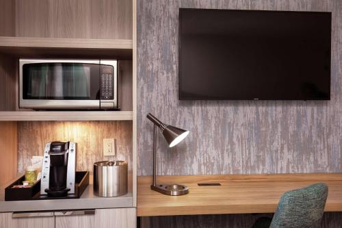 Habitación con cama extragrande - Planta superior del hotel Hilton Garden Inn New York/Manhattan-Chelsea. Foto 2