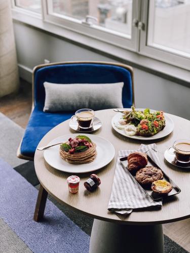 Habitación Deluxe con cama extragrande y vistas a la ciudad del hotel ModernHaus SoHo