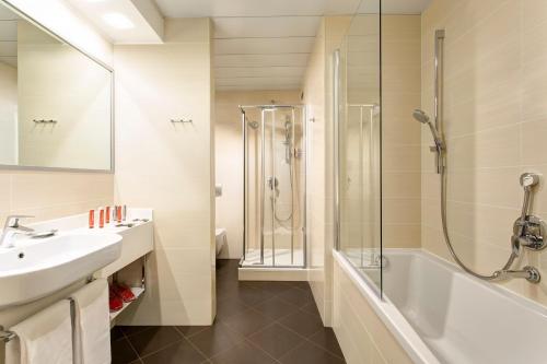 Habitación Triple Confort del hotel iQ Hotel Roma