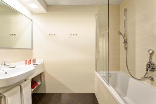 Habitación cuádruple del hotel iQ Hotel Roma. Foto 1