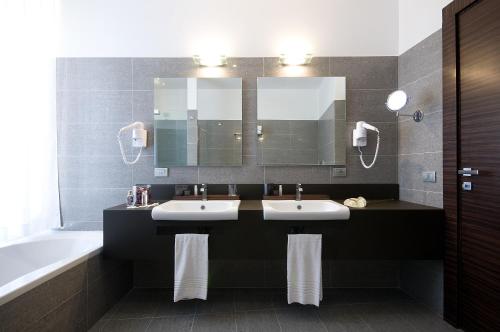 Habitación Triple del hotel Trevi Collection. Foto 7