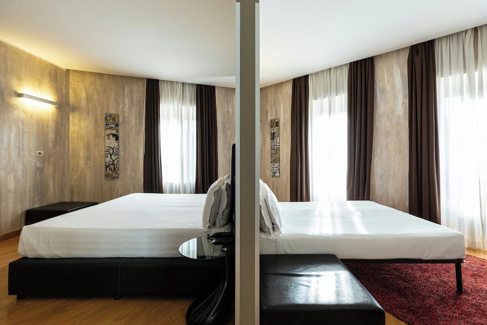 Cuádruple Estándar del hotel Trevi Collection. Foto 4