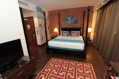 Habitación Premium con cama extragrande del hotel Indigo London Tower Hill, An Ihg. Foto 1