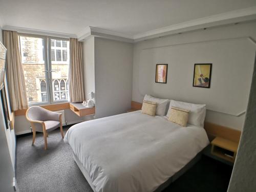 Habitación Doble Estándar Básica del hotel Lancaster Hall. Foto 3