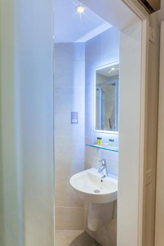 Habitación Doble del hotel OLIVER PLAZA. Foto 4
