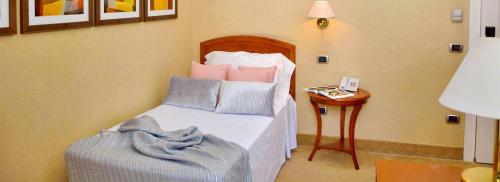 Habitación Individual del hotel LH Hotel Lloyd Roma. Foto 1