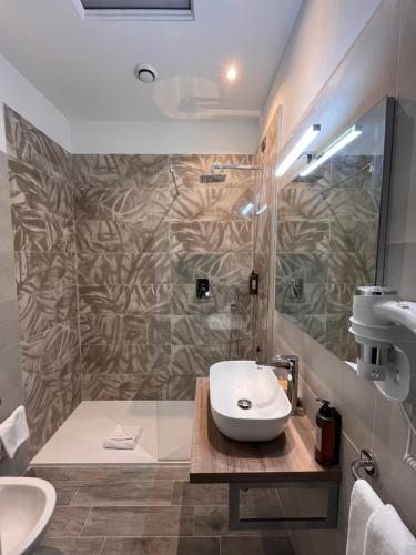 Habitación Doble Superior del hotel LH Hotel Lloyd Roma. Foto 4