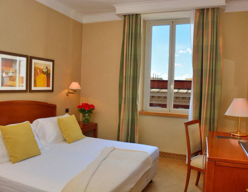 Habitación clásica con 1 cama doble o 2 individuales del hotel LH Hotel Lloyd Roma. Foto 1