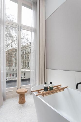 Suite Queen del hotel Inhabit Queens Garden. Foto 3