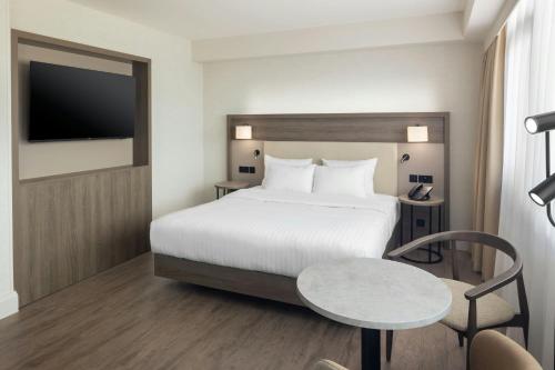 Habitación Executive con cama extragrande del hotel AC Birmingham NEC & Airport. Foto 8