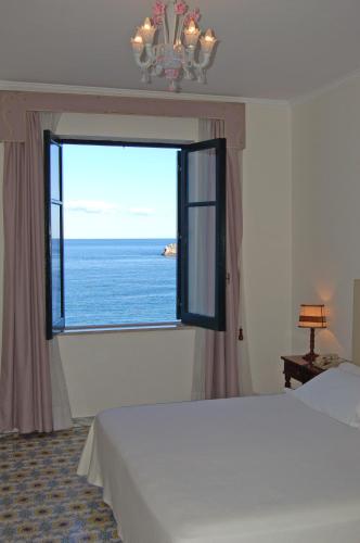 Habitación Doble Estándar con vistas al mar - 1 o 2 camas del hotel Lido Mediterranee. Foto 3