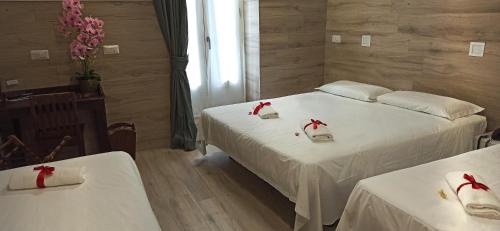 Habitación Cuádruple Clásica del hotel Eurohotel. Foto 2