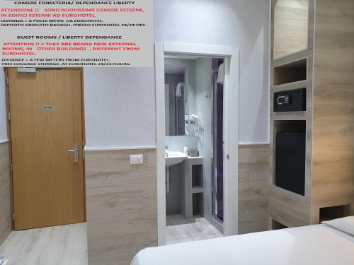 Habitación Doble en edificio aparte - 1 o 2 camas del hotel Eurohotel. Foto 4