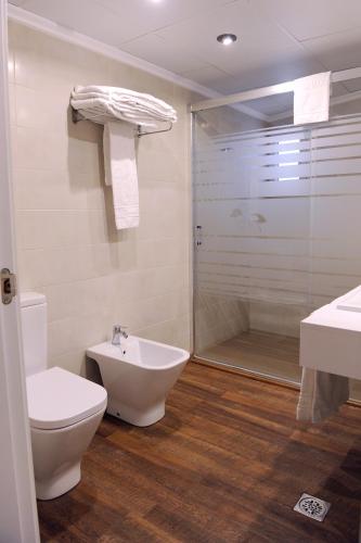 Habitación Triple Clásica del hotel El Churra. Foto 4