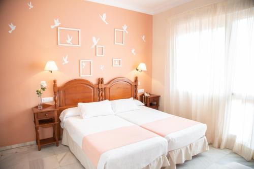 Habitación Doble con terraza del hotel Casa Palacio Don Pedro. Foto 3