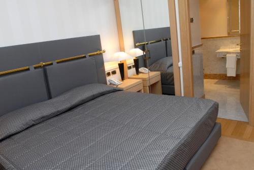 Suite del hotel Grand Duca Di Mantova. Foto 5